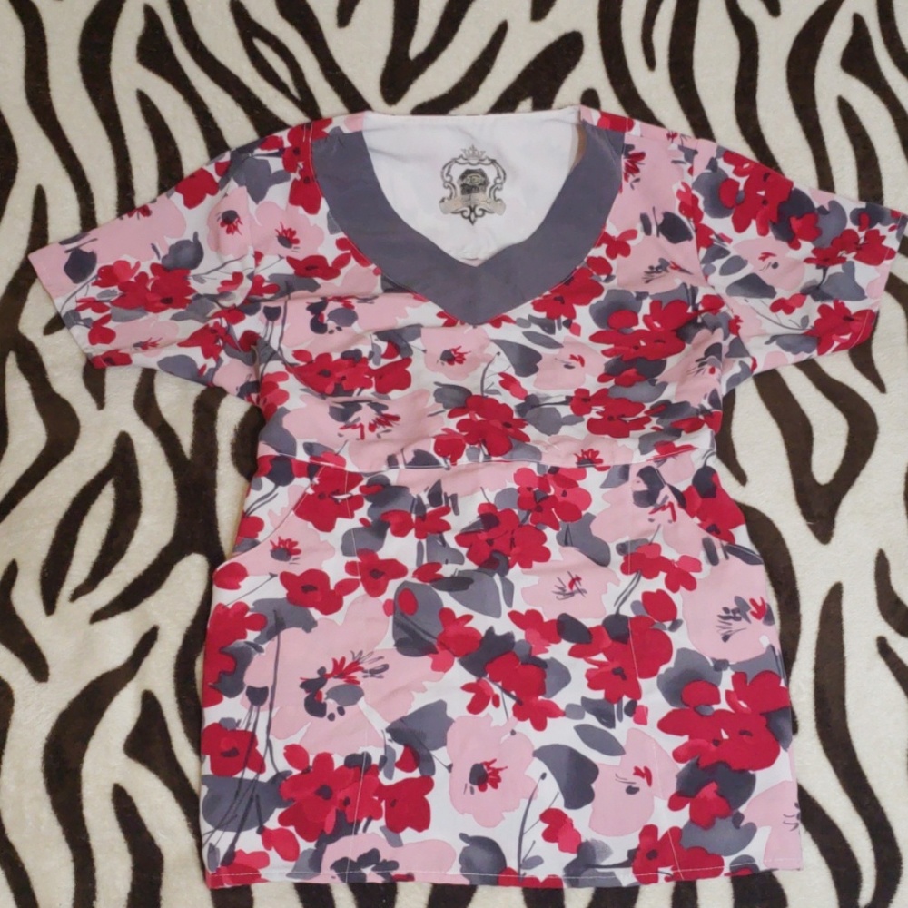 Dickies Scrub top